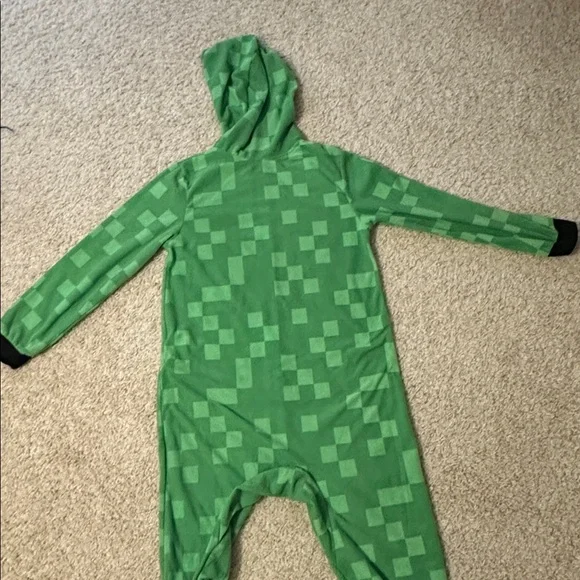 Minecraft creeper onesie, pajama set size medium or 10/12. - Picture 6 of 6